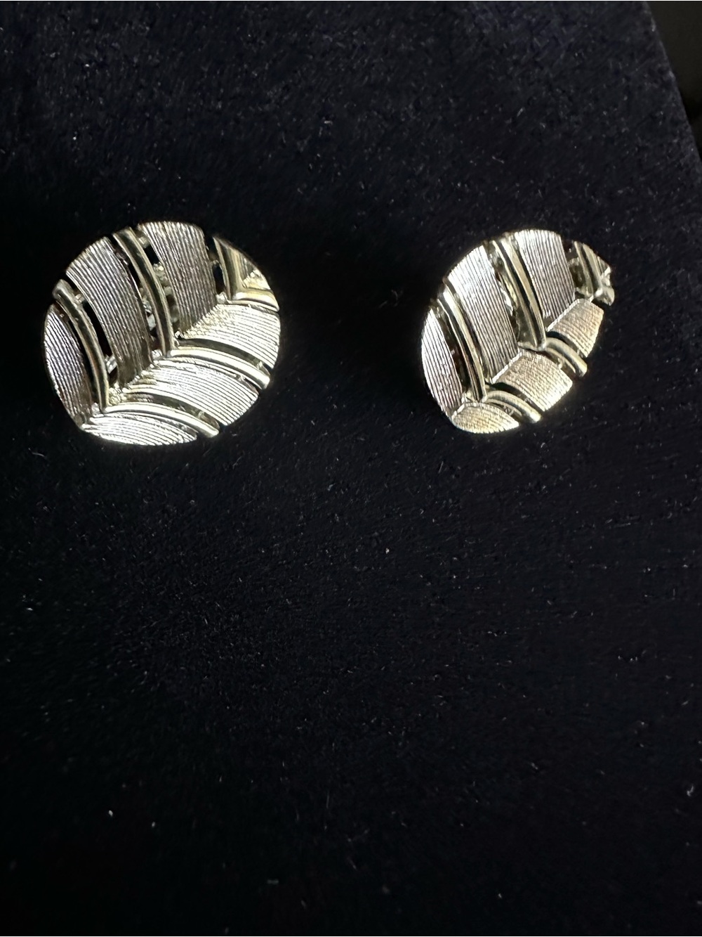 Lisner Vintage Gold Silver Textured Round Stud Screw On Earrings